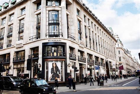 negozi burberry a londra|burberry shops in london.